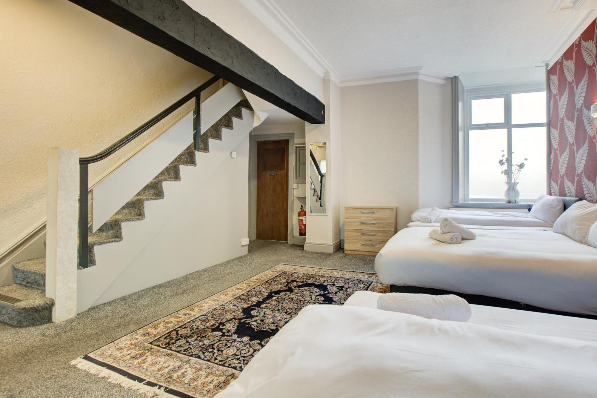 The Sandringham Court Hotel & Apartment Welcoming Large And Small Groups For 15 Years Blackpool Ngoại thất bức ảnh