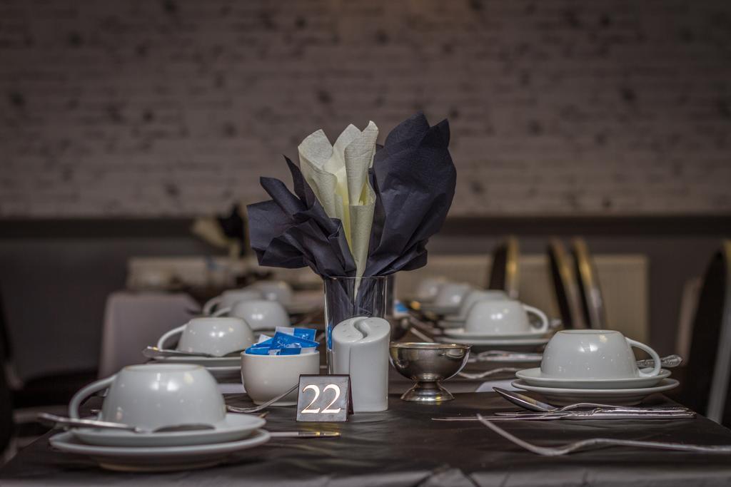 The Sandringham Court Hotel & Apartment Welcoming Large And Small Groups For 15 Years Blackpool Ngoại thất bức ảnh