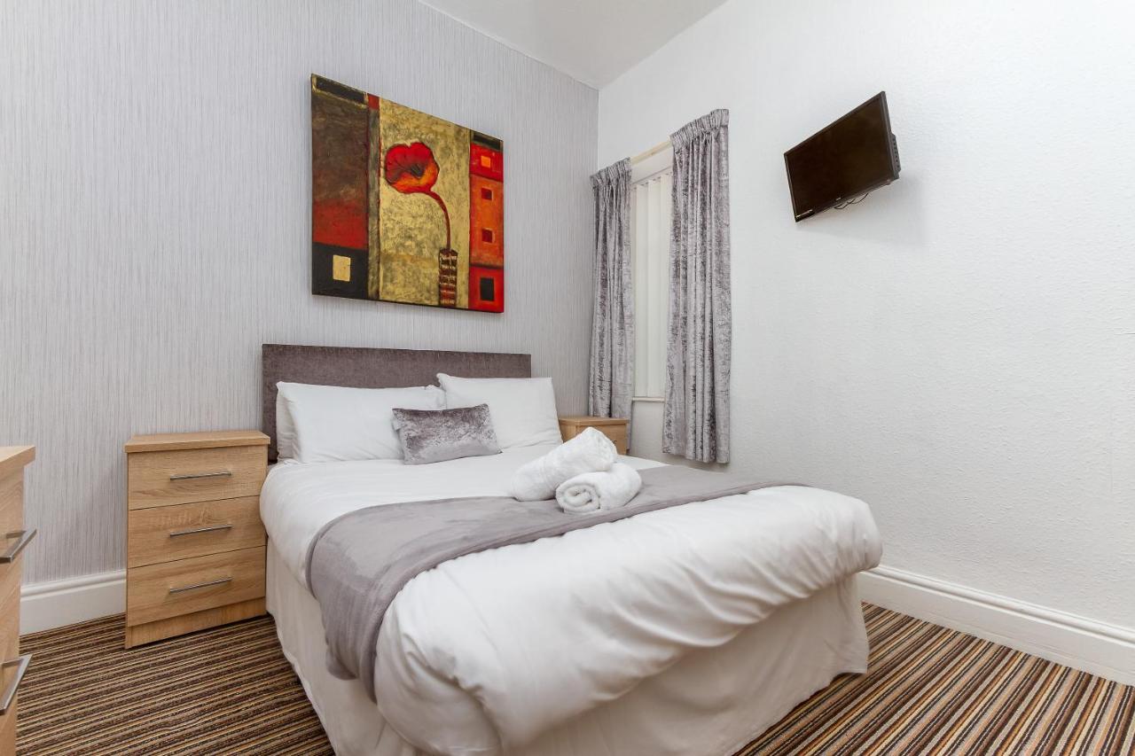 The Sandringham Court Hotel & Apartment Welcoming Large And Small Groups For 15 Years Blackpool Ngoại thất bức ảnh