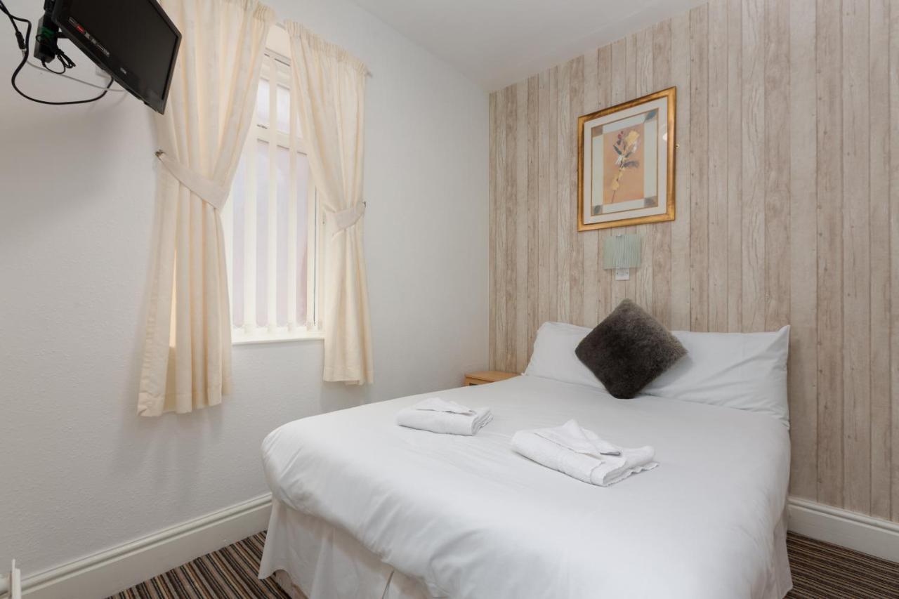 The Sandringham Court Hotel & Apartment Welcoming Large And Small Groups For 15 Years Blackpool Ngoại thất bức ảnh